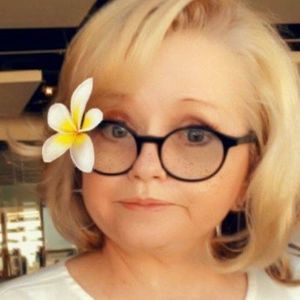 Meet your Posher, Ladonna